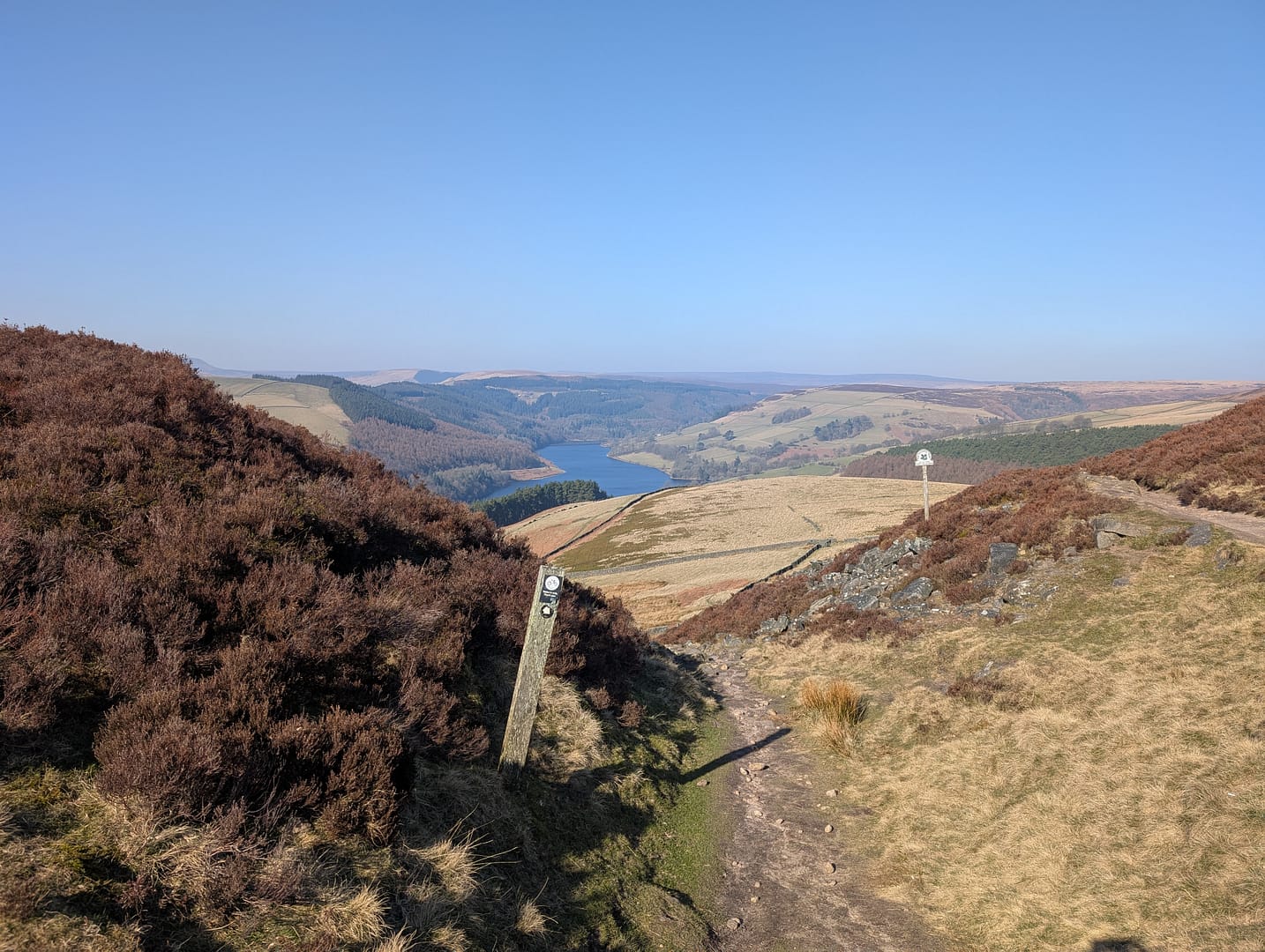 Discover Whinstone Lee Tor